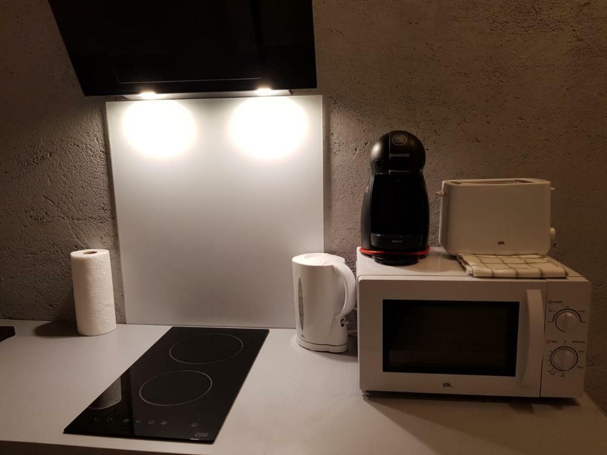 Florista Bonito Alojamiento Bien Comunicado Hotel Валенсия Екстериор снимка