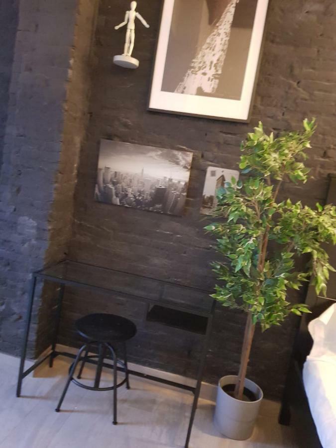 Florista Bonito Alojamiento Bien Comunicado Hotel Валенсия Екстериор снимка
