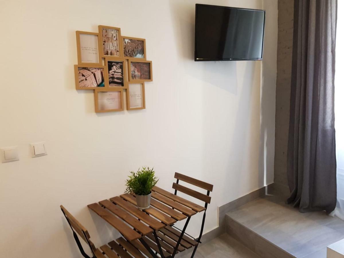Florista Bonito Alojamiento Bien Comunicado Hotel Валенсия Екстериор снимка