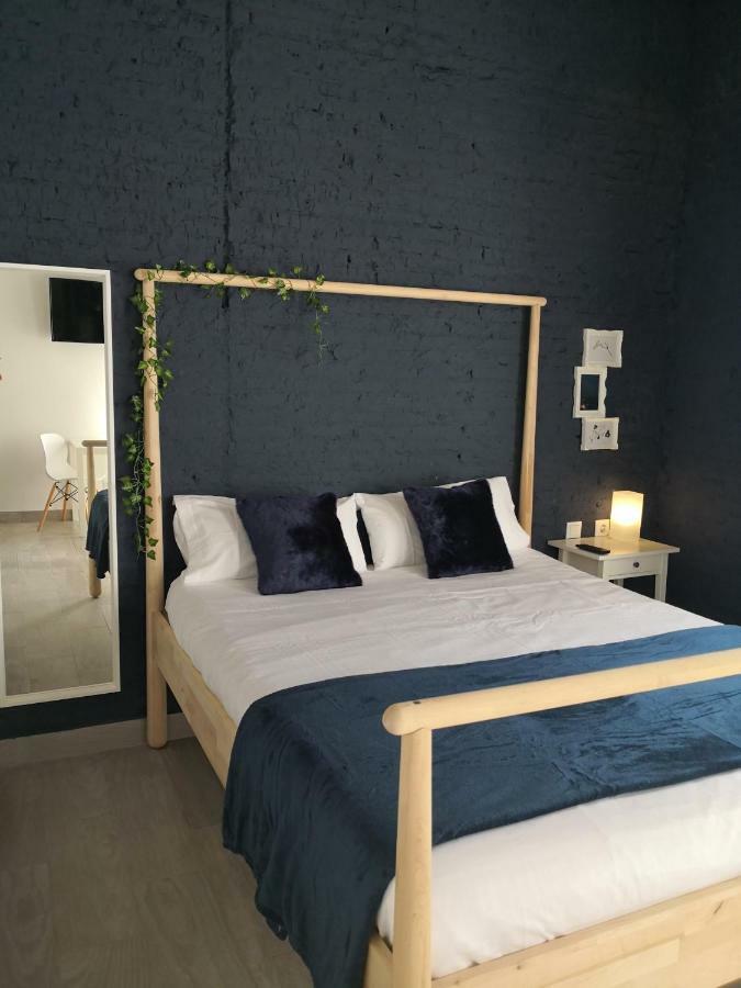 Florista Bonito Alojamiento Bien Comunicado Hotel Валенсия Екстериор снимка